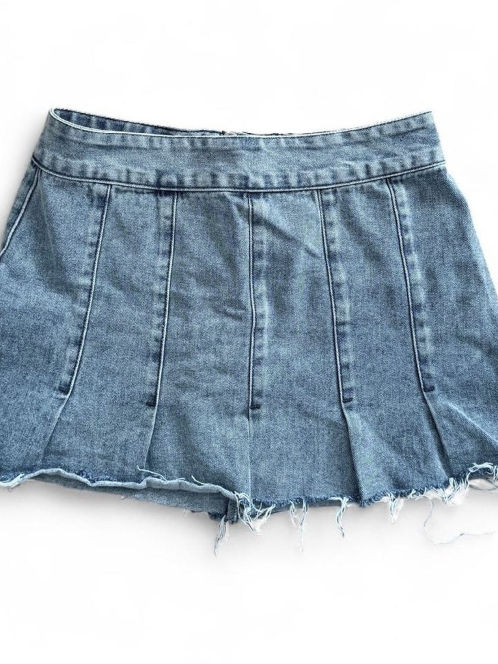Revolve superdown Thalia Pleated Denim Mini Skirt in Light Acid Wash - Picture 3 of 7